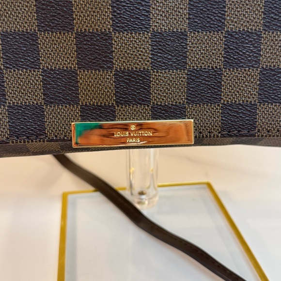 🤎  LOUIS VUITTON  POUCHETTE CHECKERED PATTERN SHOULDER BAG! - Picture 2 of 12